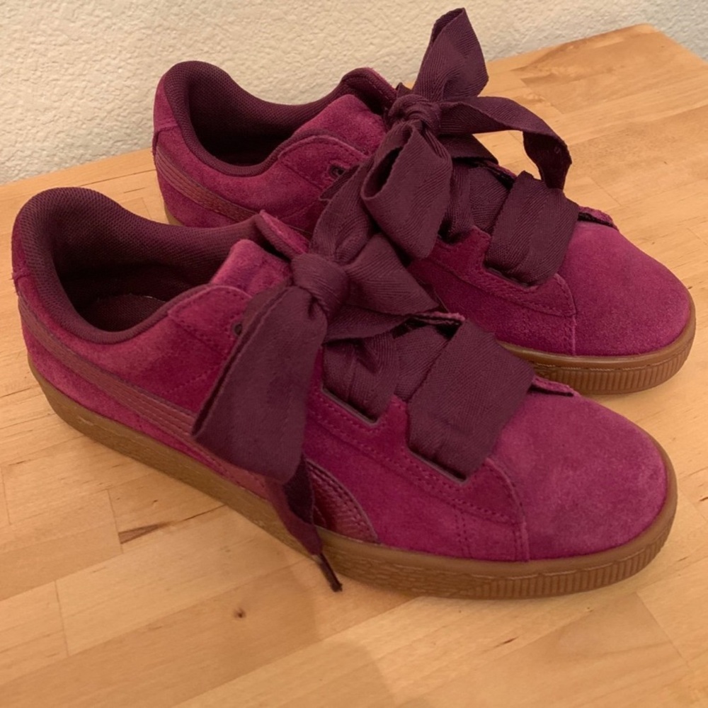 Burgundy/Maroon Puma Suede Shoes Girls Size 6C
